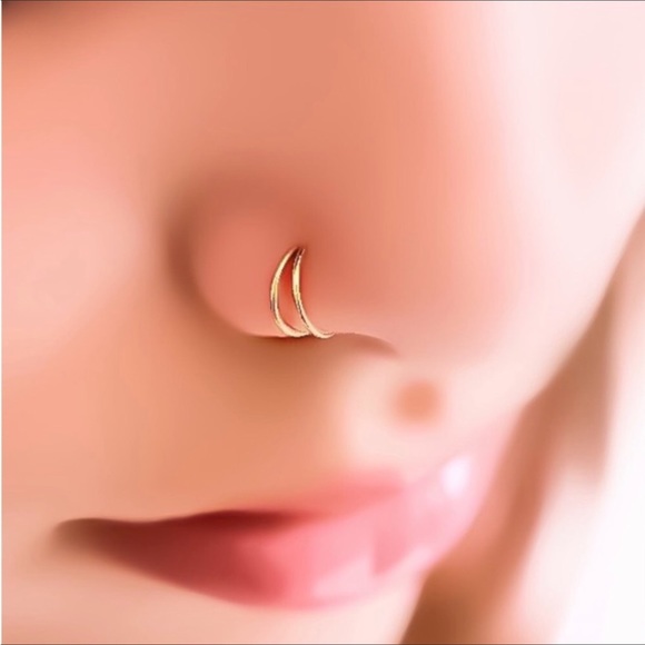 🌻NIB Handmade Crescent Moon Double Hoop Nose Ring🌻 - Picture 7 of 13